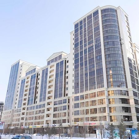 Комфортная Квартира В Центре Города Астана Екстериор снимка