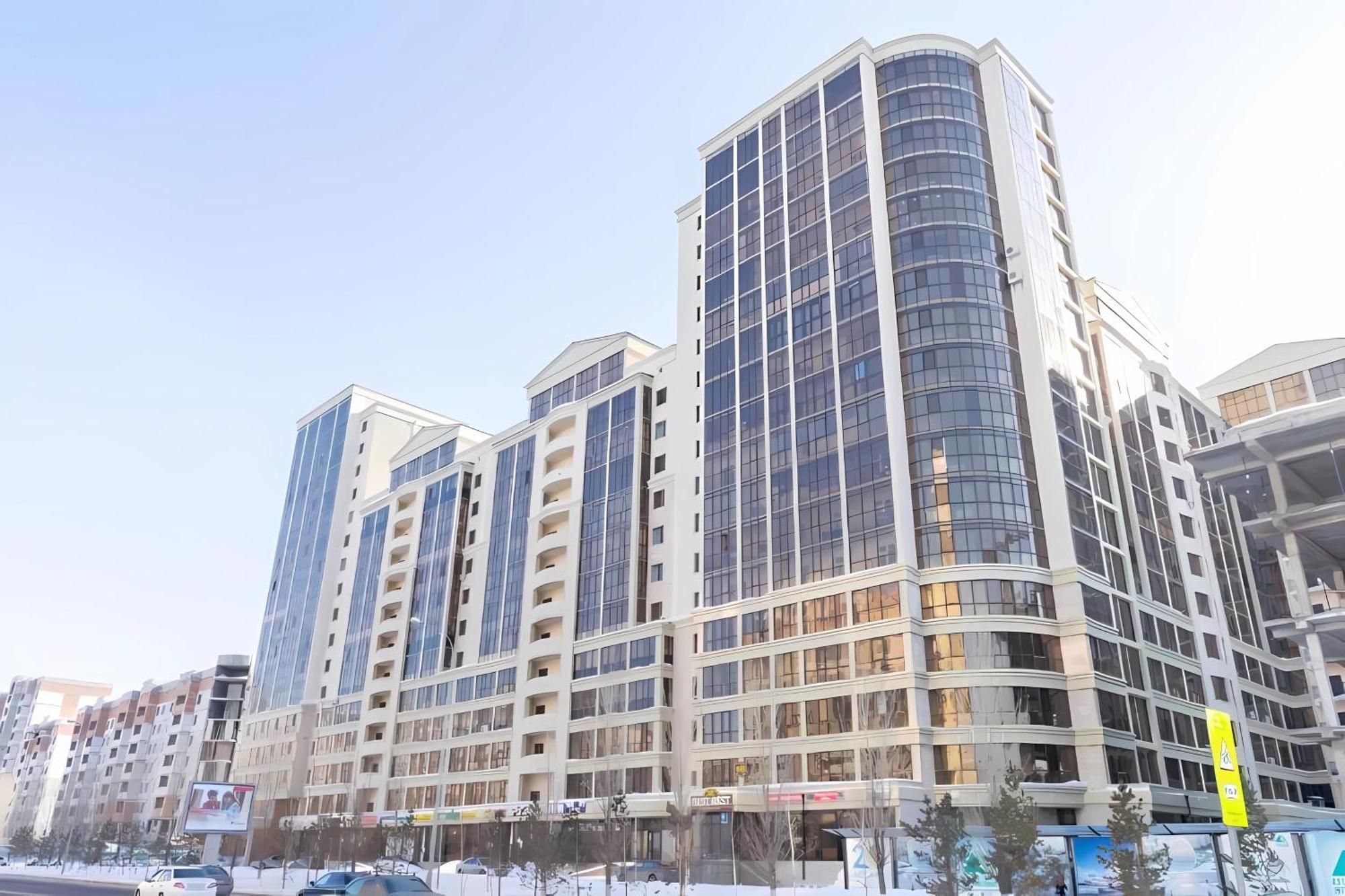 Комфортная Квартира В Центре Города Астана Екстериор снимка